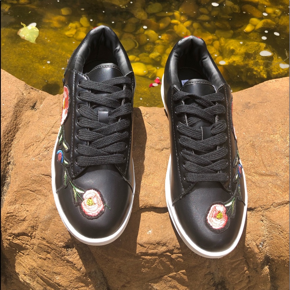 LAST ONE ☝️ TAKE ME HOME 🏠.. SIZE 9 - Picture 4 of 4